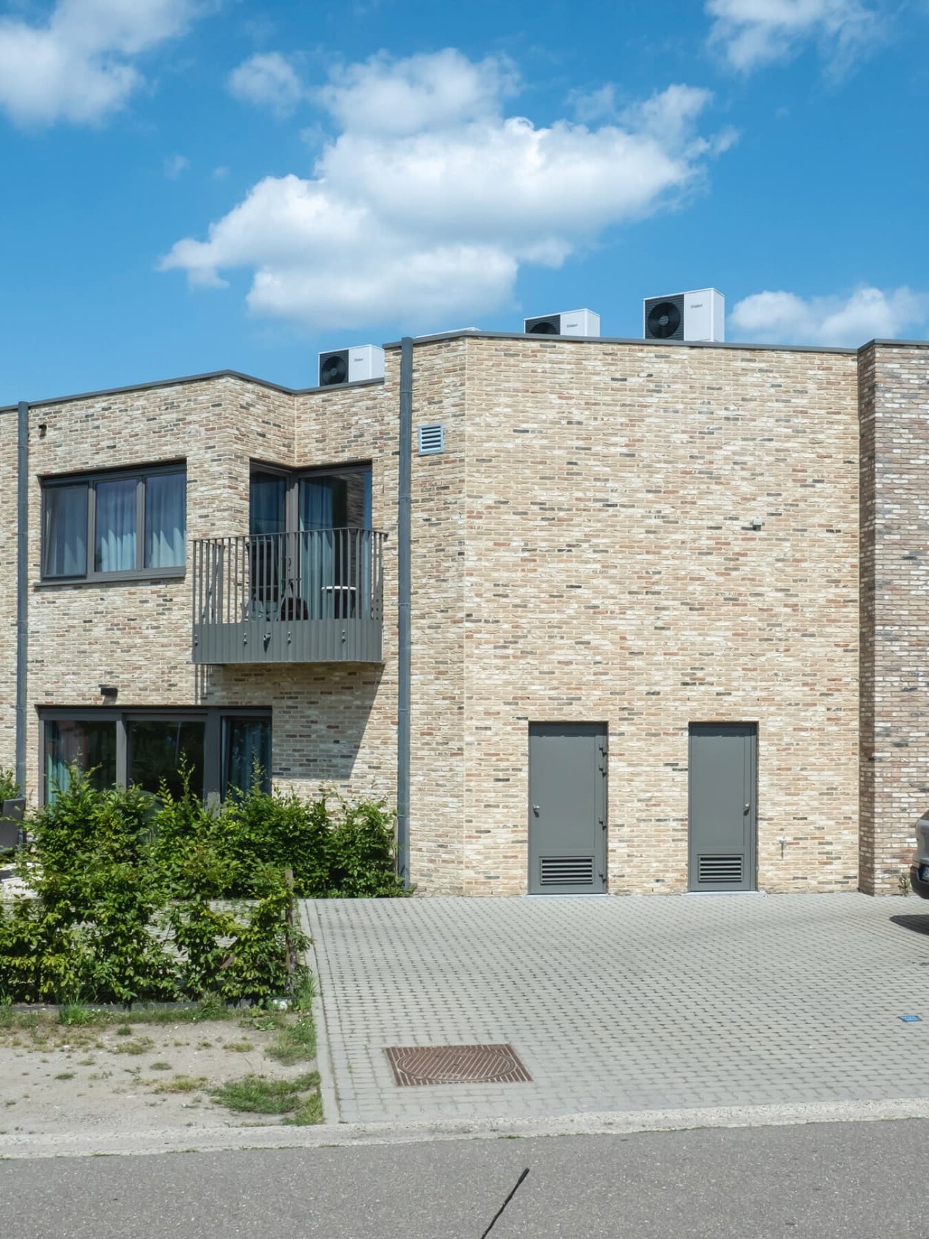 Maison avec balcon