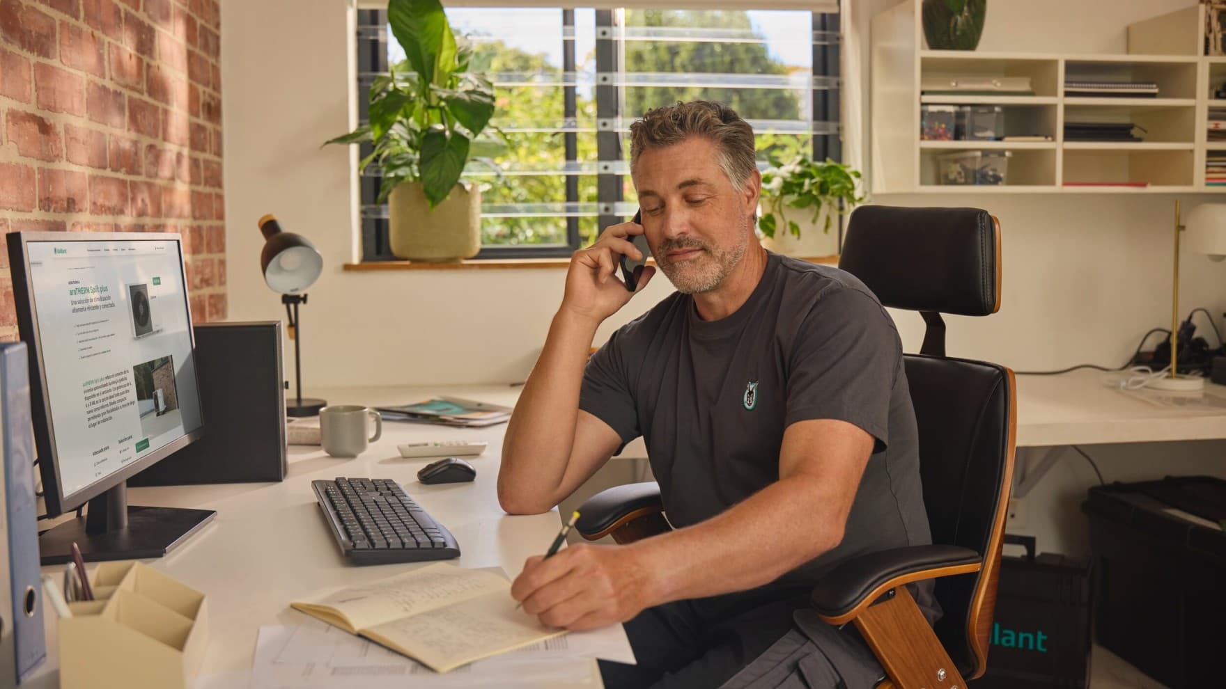 Un expert Vaillant au téléphone