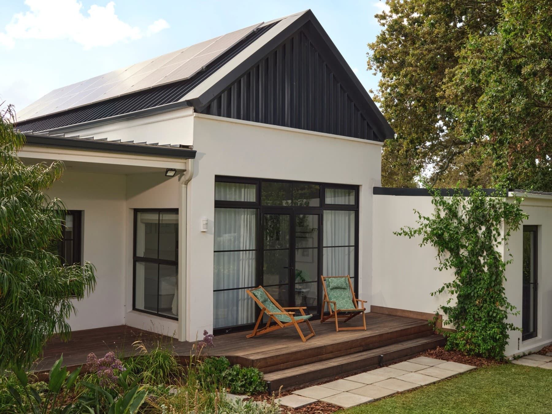 Toiture avec panneaux photovoltaïques