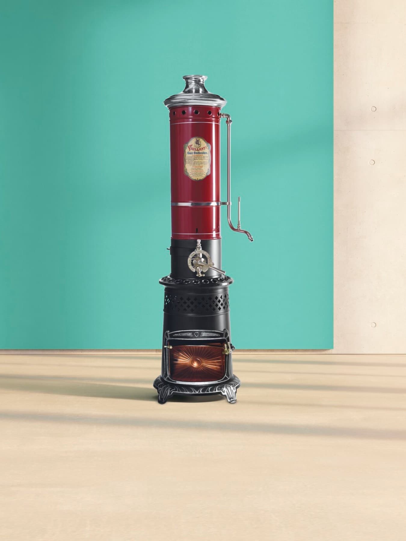 Innovation de Vaillant : le premier chauffe-bain à gaz fermé, datant de 1894