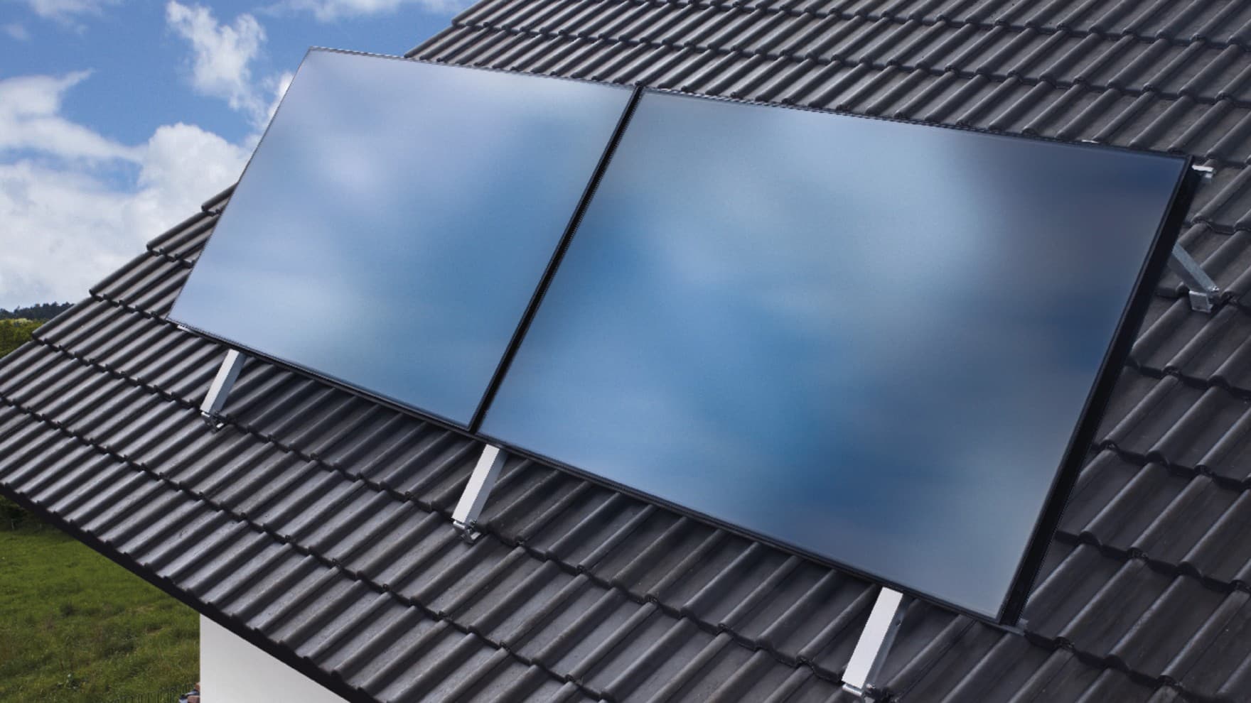 Panneaux solaires sur un toit
