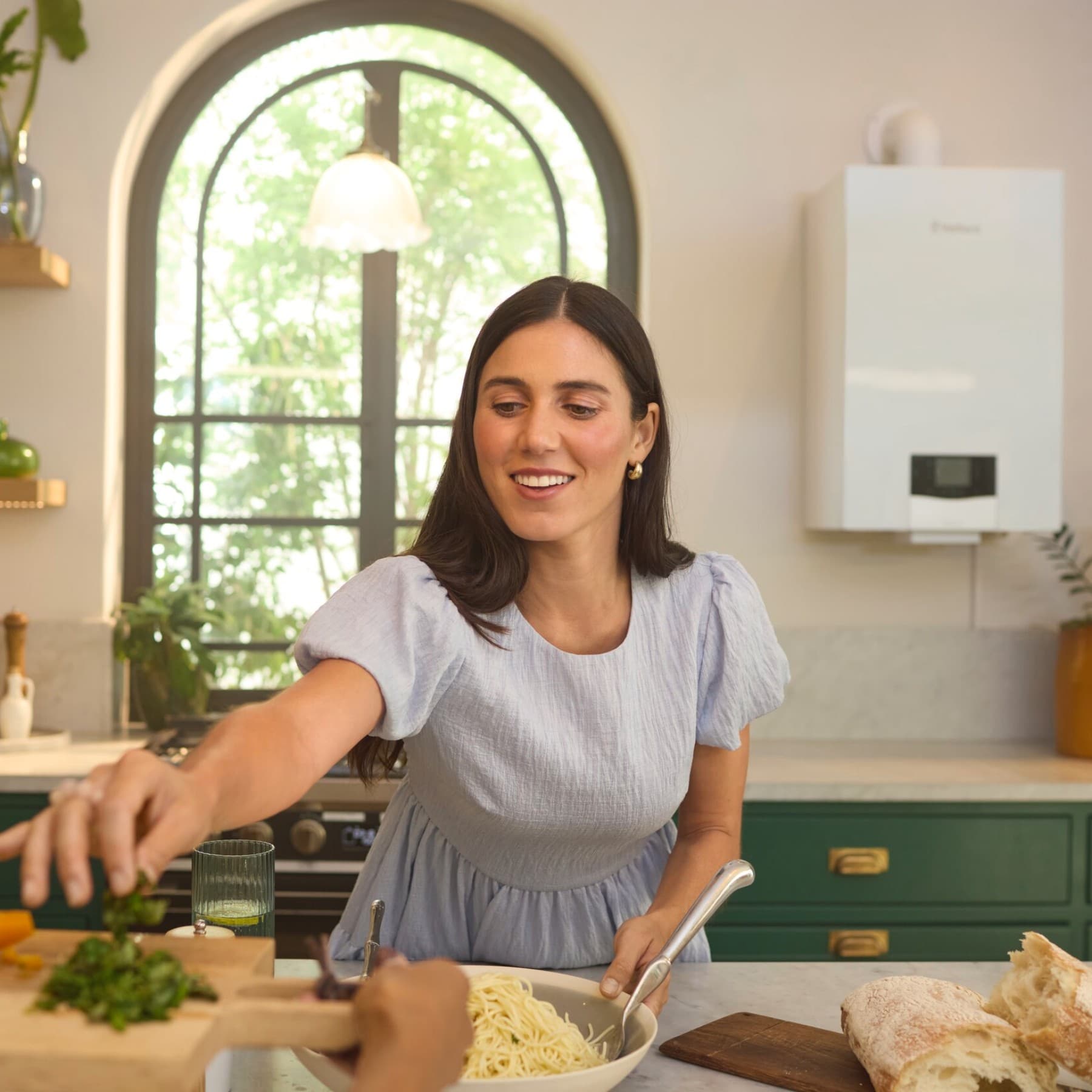 Femme dans la cuisine
